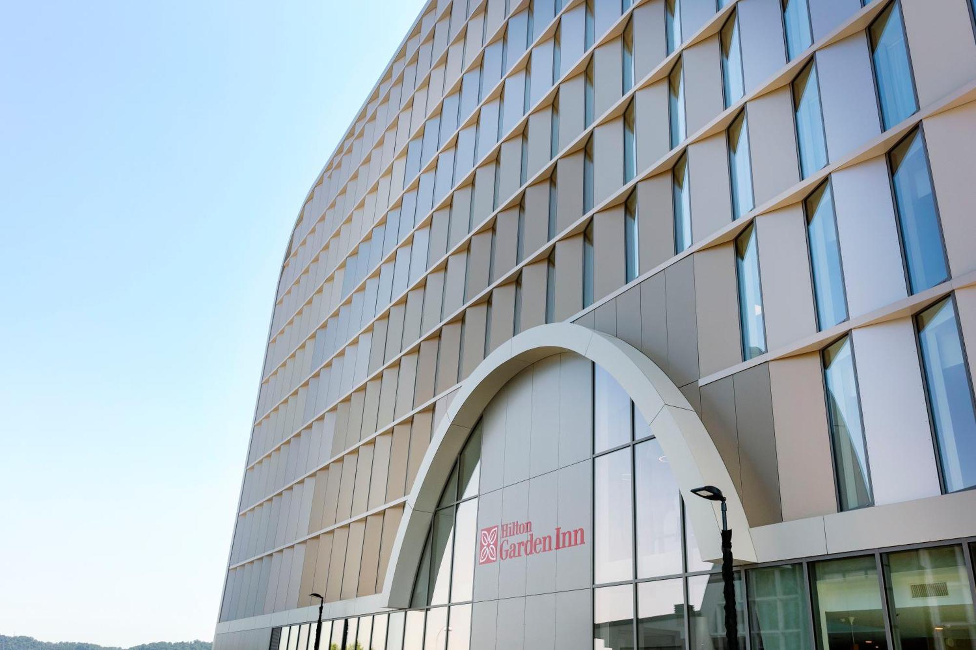 Hilton Garden Inn Bordeaux Centre Exterior foto